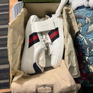 Gucci Men’s Ace Leather Sneaker (Authentic Shoes)